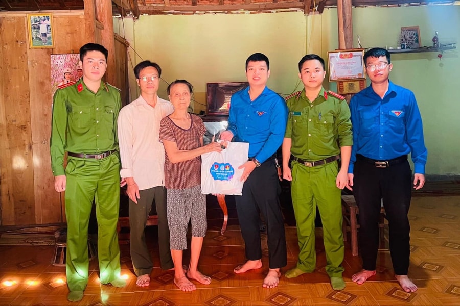 Nhiều hoạt động tri ân ý nghĩa ở huyện vùng cao Nghệ An