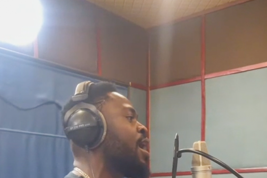 Youtuber Nigeria tập bài hát ‘Ai vô xứ Nghệ’ để hát trên sân khấu Festival Dân ca ví, giặm Nghệ Tĩnh