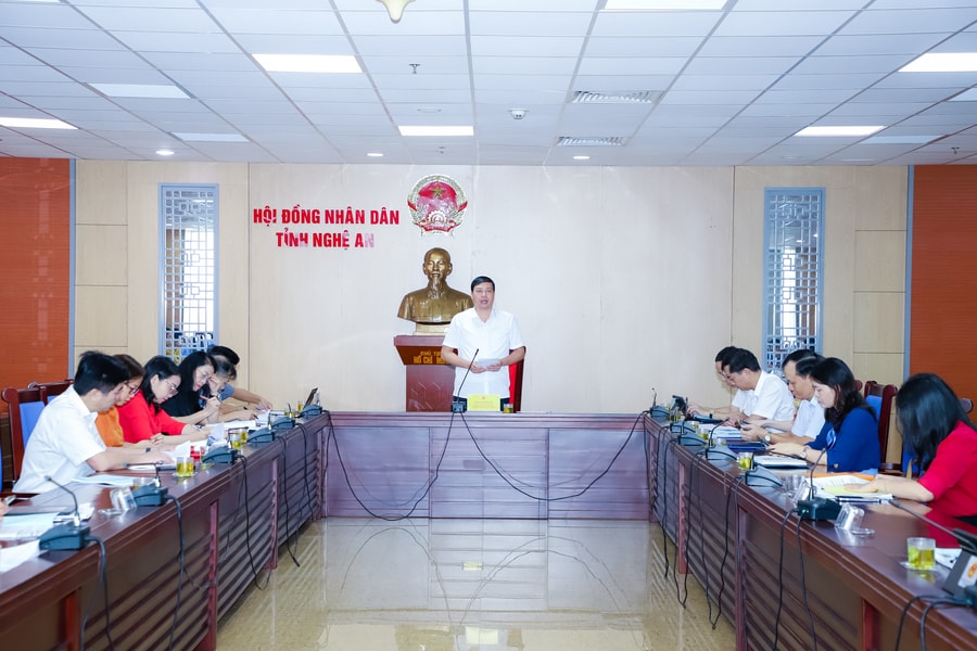 Thẩm tra dự thảo Nghị quyết về học phí đối với cơ sở giáo dục công lập trình HĐND tỉnh Nghệ An