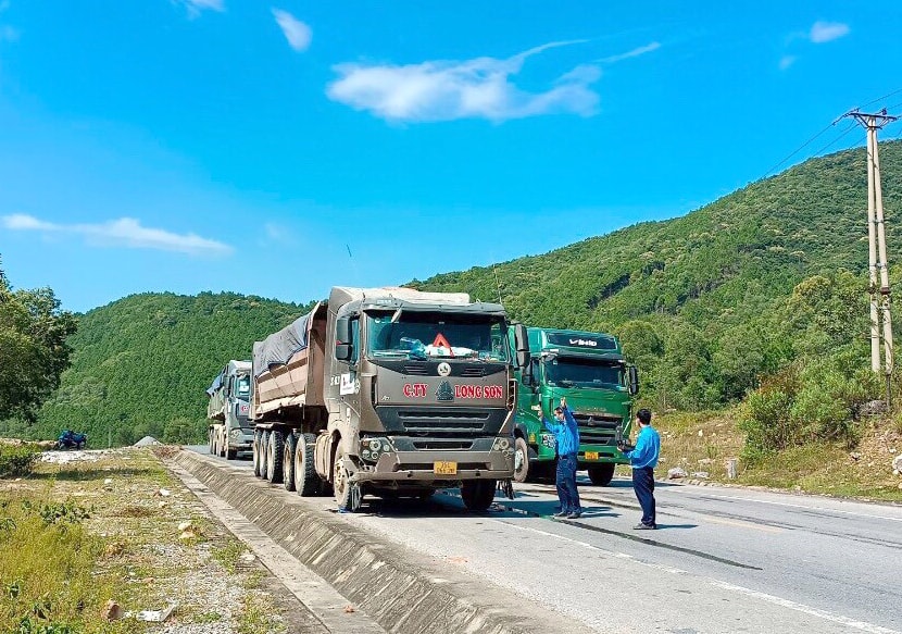 Tăng cường tuần tra, kiểm soát phương tiện giao thông trong dịp nghỉ lễ 2/9