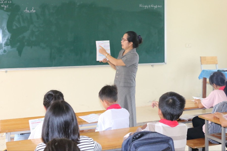 Năm học mới, trường học 'đỏ mắt' tuyển dụng giáo viên hợp đồng