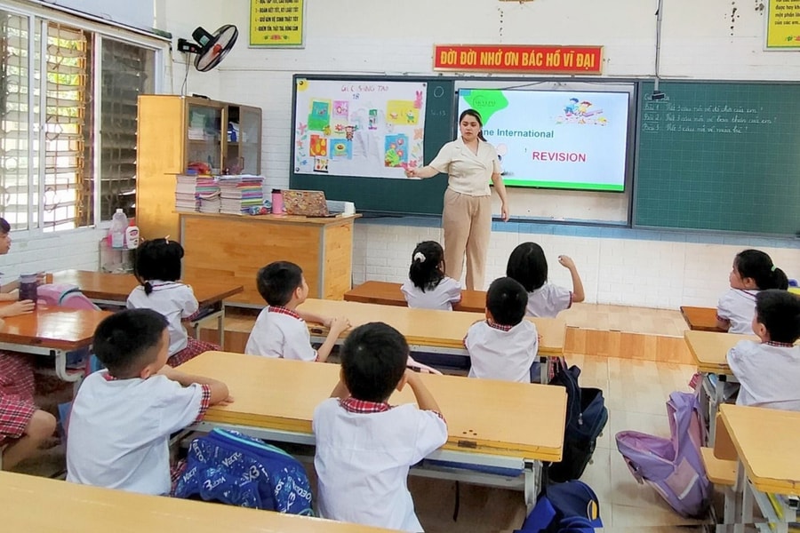 Nghệ An ‘siết chặt’ việc thẩm định dạy học tiếng Anh tăng cường với các trung tâm ngoại ngữ