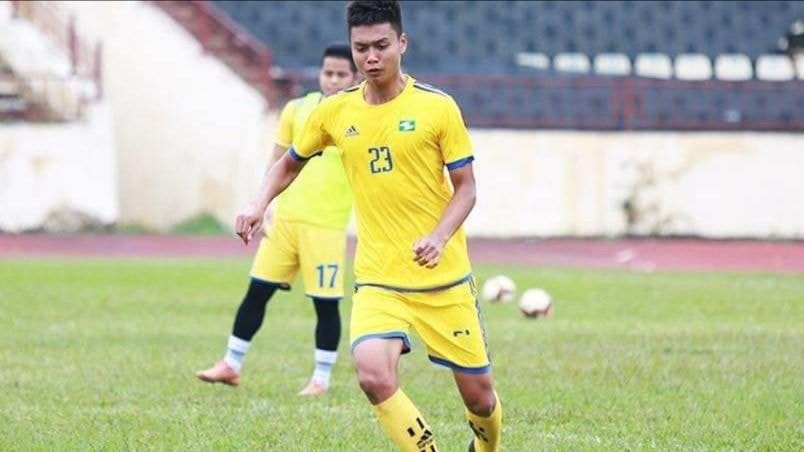 Cựu trung vệ Sông Lam Nghệ An đi xuất khẩu lao động 