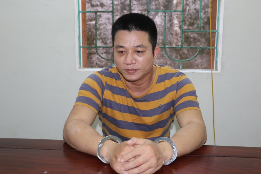 Khởi tố đối tượng lừa đảo bán xe ô tô để chiếm đoạt tài sản