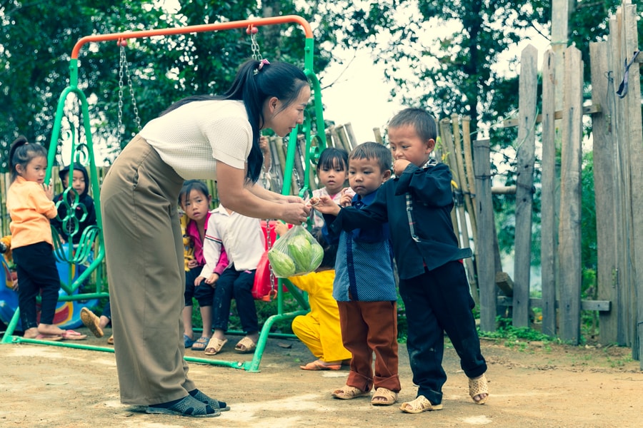 Những hy sinh thầm lặng của cô giáo cắm bản trên đỉnh núi Phà Cà Tủn