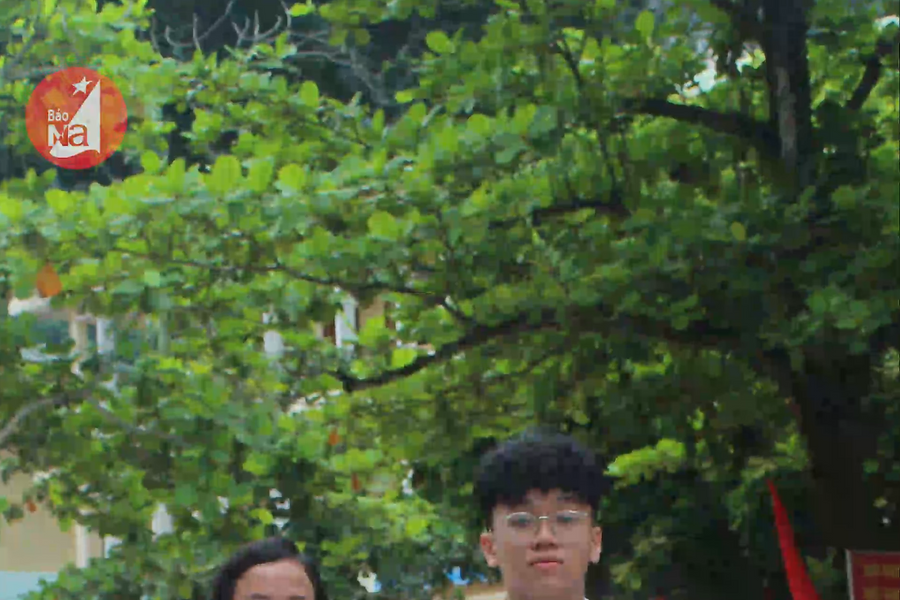 Nam sinh Con Cuông lập cú đúp ở Kỳ thi học sinh giỏi tỉnh Nghệ An