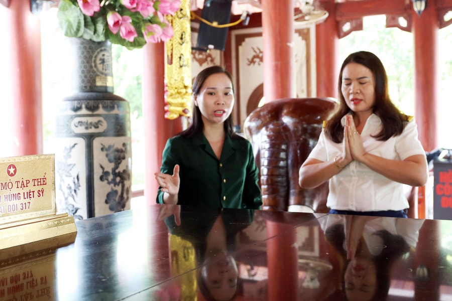 Những người kể chuyện Truông Bồn