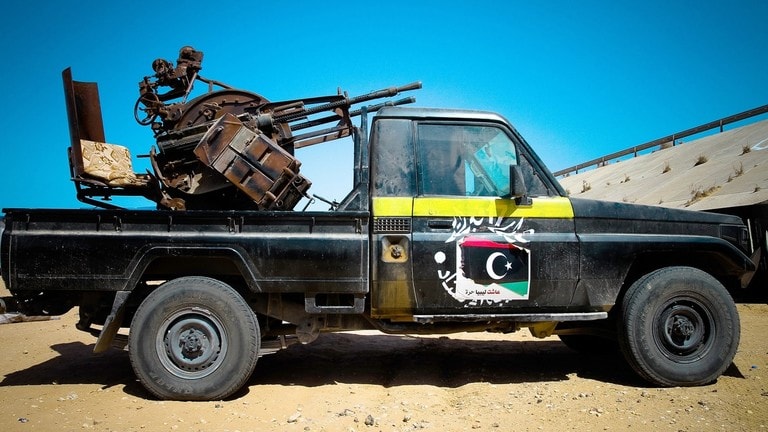 Các nhà lập pháp EU 'sáng tạo' trang bị vũ khí cho Ukraine