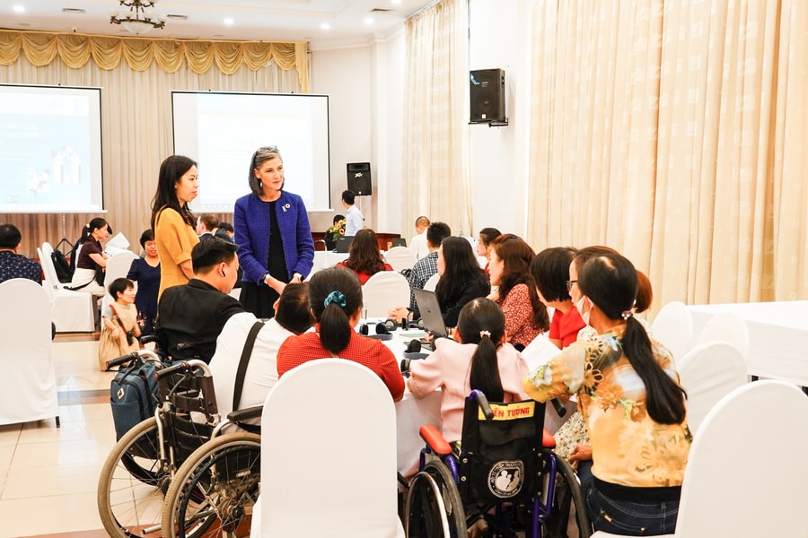 Đẩy lùi bạo lực với phụ nữ và trẻ em gái khuyết tật