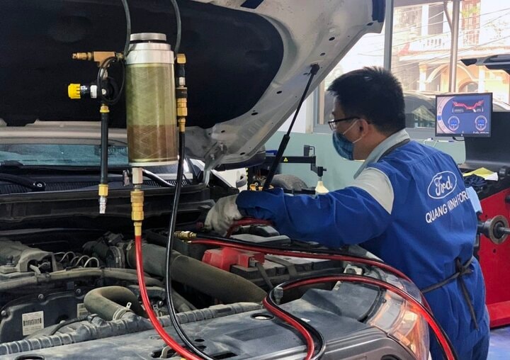 Tại sao cần phải vệ sinh kim phun nhiên liệu ô tô?