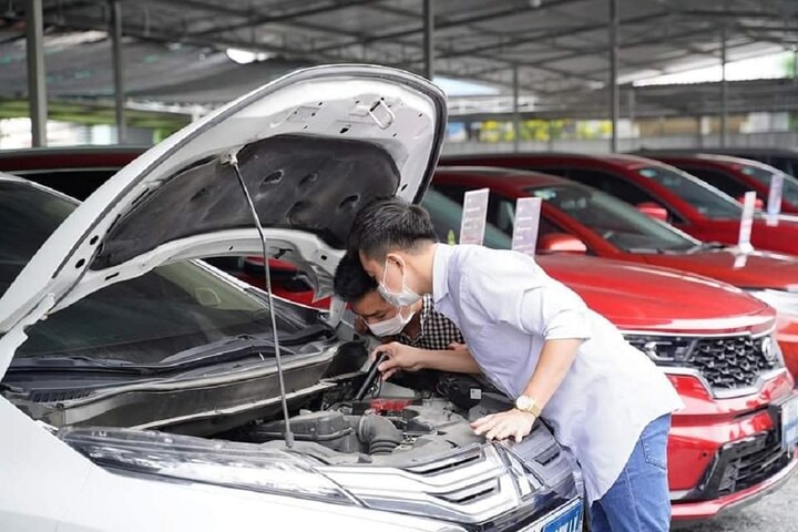 Nên làm gì sau khi mua ô tô cũ? 