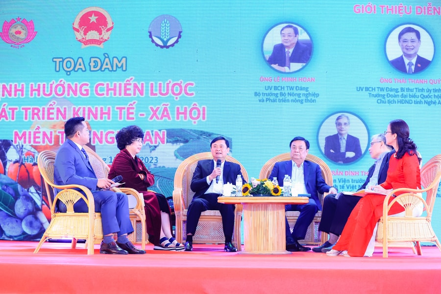 'Kho báu' miền Tây xứ Nghệ đang chờ những người tâm huyết, có thế mạnh, kinh nghiệm 'đánh thức'