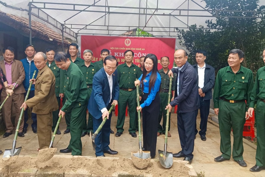 Khởi công xây dựng nhà 'Nghĩa tình đồng đội' tại huyện Thanh Chương
