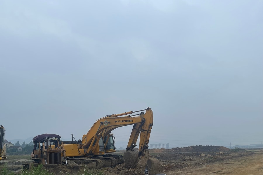 Vì sao cần cưỡng chế thu hồi đất tại thị trấn Hưng Nguyên để bàn giao cho nhà đầu tư dự án VSIP?