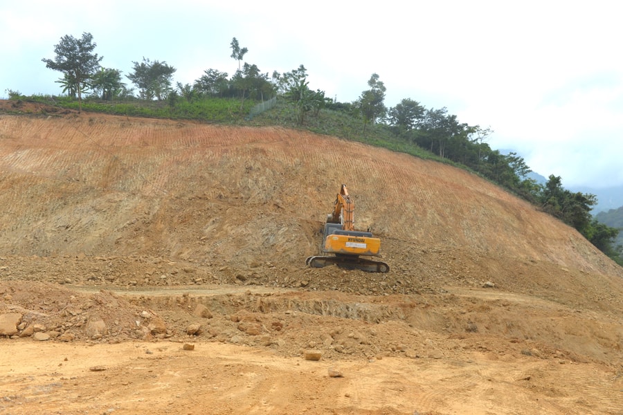 Phấn đấu hoàn thành khu tái định cư vùng lũ quét Kỳ Sơn trước Tết Dương lịch 2024