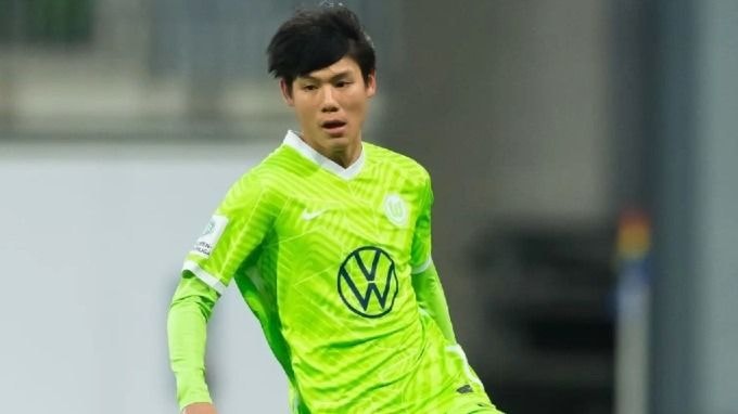 Sao gốc Việt từng đá giải trẻ Champions League giờ ra sao?; Haaland 'ăn đứt' Messi và Mbappe ở FIFA The Best 2023