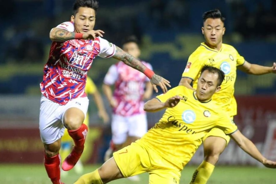 Sau hơn 3 năm không ghi bàn, cựu tiền đạo SLNA Hồ Tuấn Tài có được bàn thắng quý giá tại V.League