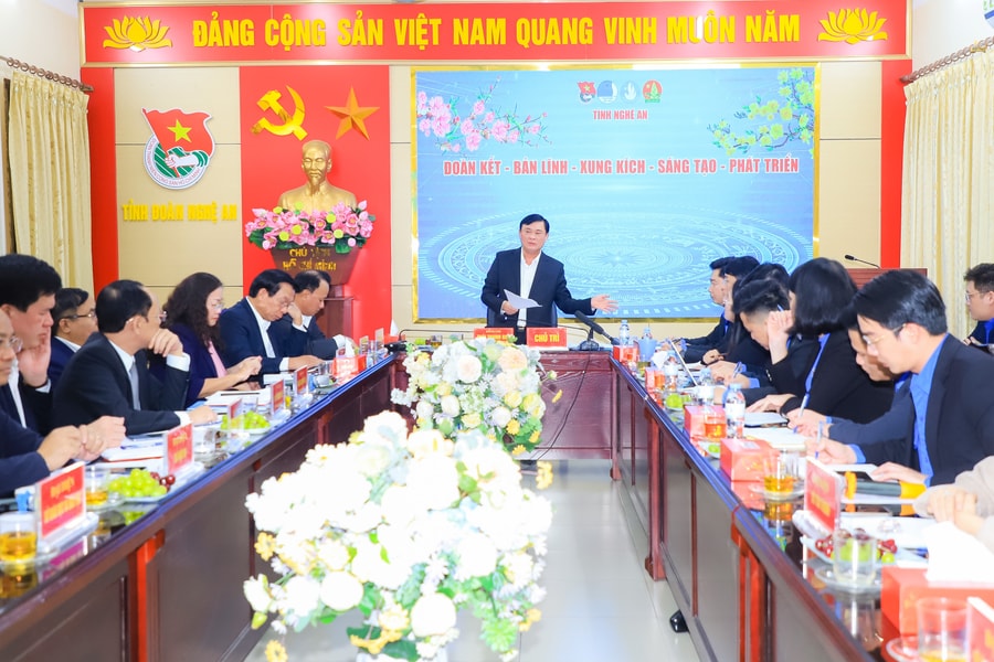 Bí thư Tỉnh ủy Thái Thanh Quý làm việc với Ban Thường vụ Tỉnh đoàn Nghệ An 