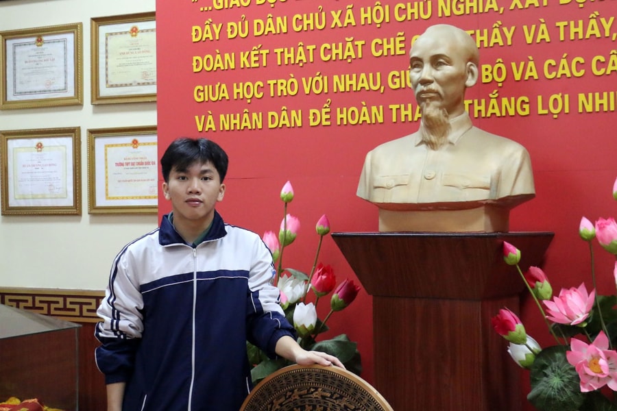 Nam sinh yêu lịch sử và hành trình đến với giải Ba Cuộc thi 'Tuổi trẻ học tập và làm theo Bác'