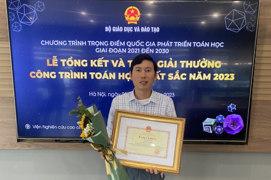 Từ ông giáo làng tới giải thưởng Toán quốc gia