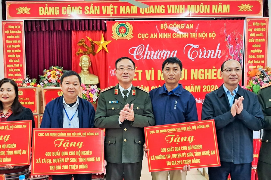 Nhiều hoạt động hướng về người nghèo nhân dịp Tết Giáp Thìn tại Kỳ Sơn