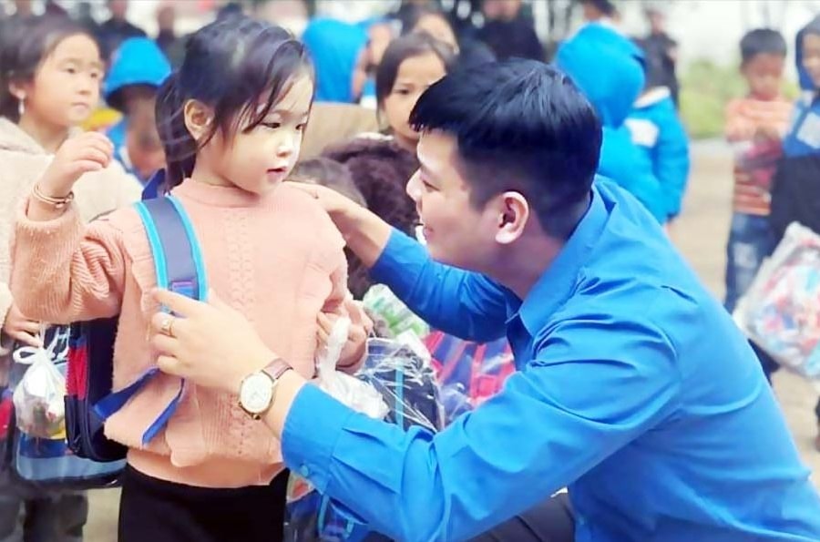 Tuổi trẻ Khối Doanh nghiệp Nghệ An mang Đông ấm về với vùng cao