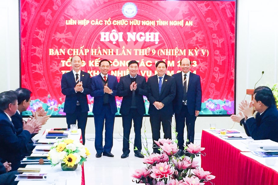 Liên hiệp các tổ chức hữu nghị tỉnh Nghệ An hội nghị Ban chấp hành lần thứ 9