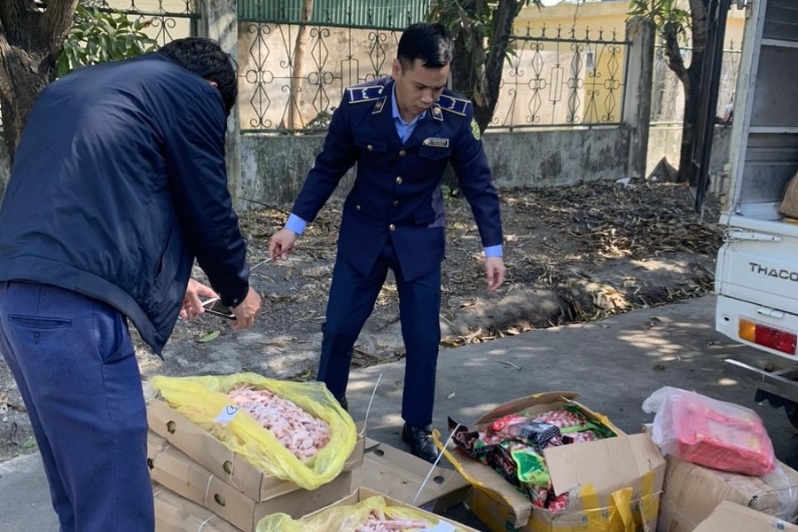 Xử lý nhiều vụ vi phạm kinh doanh hàng giả, gian lận thương mại dịp cận Tết