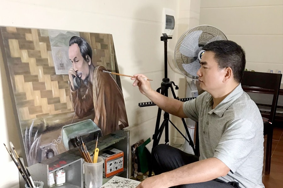 Họa sĩ xứ Nghệ phục dựng chân dung màu người thân Chủ tịch Hồ Chí Minh