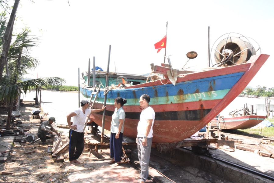 Đổi thay ở làng nghề đóng tàu trăm năm tuổi Trung Kiên