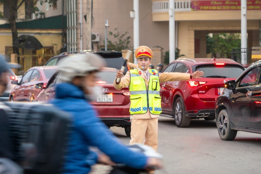 UBND tỉnh Nghệ An ban hành Công điện về việc tăng cường các giải pháp bảo đảm trật tự, ATGT dịp Tết Nguyên đán Giáp Thìn