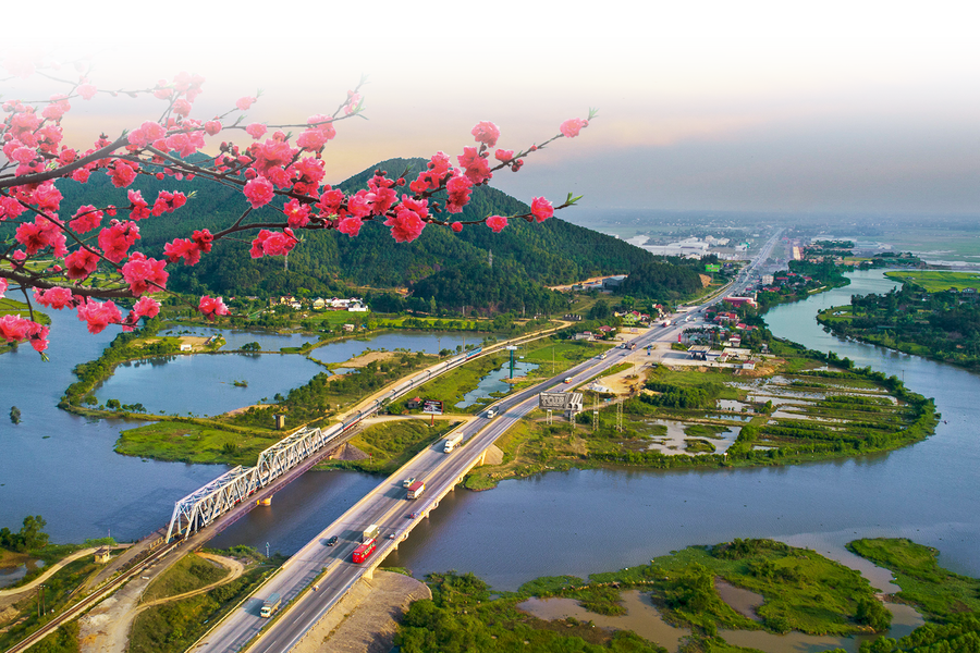 Nghĩ về dòng chảy di sản văn hóa xứ Nghệ