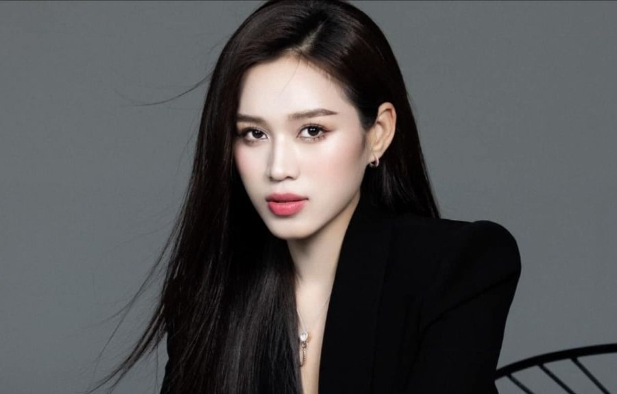 Công ty quản lý lên tiếng việc Đỗ Thị Hà bí mật hẹn hò bạn trai 