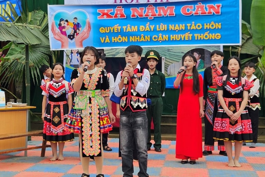 Triển khai nhiều biện pháp chống tảo hôn ở huyện vùng cao Nghệ An