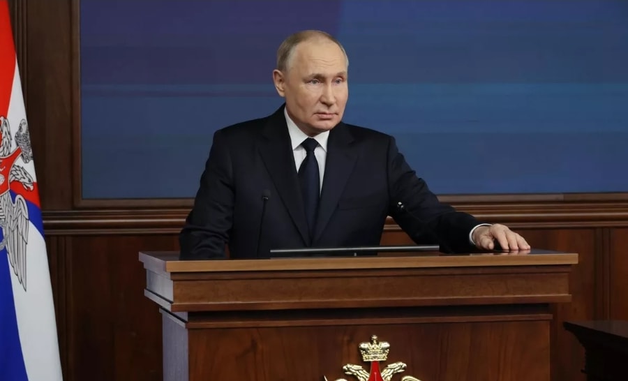 Tổng thống Putin: Tương lai quân đội Nga thuộc về các trung sĩ và sĩ quan anh dũng 