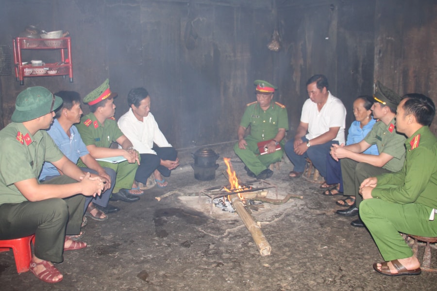 Xây dựng thế trận lòng dân vững chắc nơi phên dậu Tổ quốc