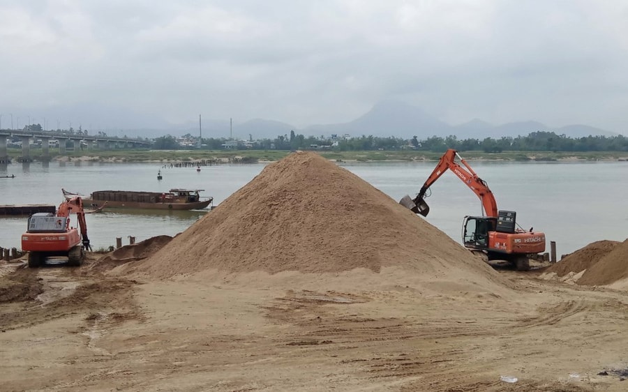 Thủ tướng trả lời chất vấn về giải pháp sử dụng cát nhân tạo thay thế cát tự nhiên