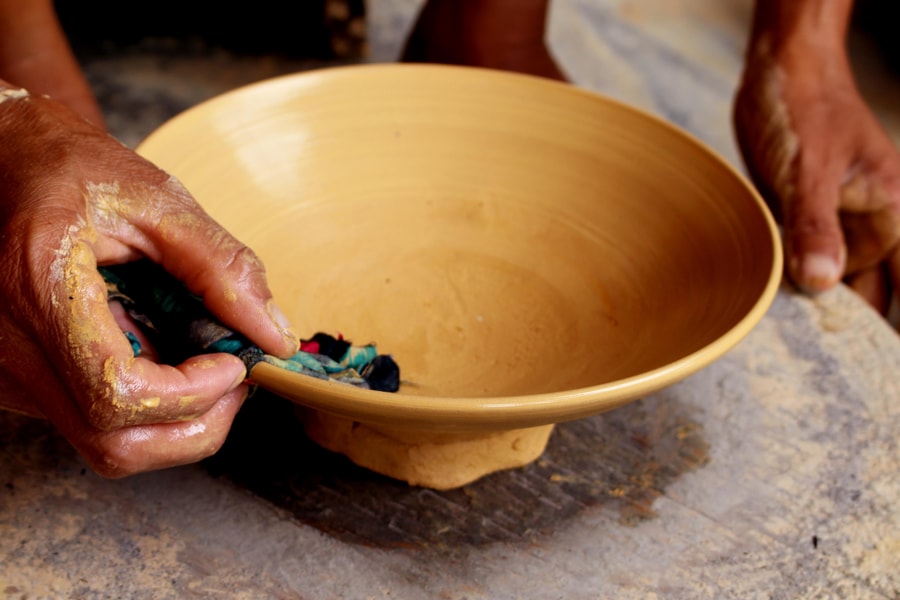 Phụ nữ Nghệ An 'giữ lửa' nghề truyền thống