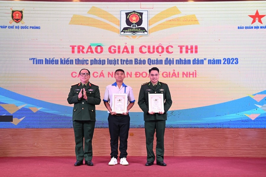 Bộ đội Biên phòng Nghệ An đoạt giải Nhì cuộc thi 'Tìm hiểu kiến thức pháp luật trên Báo Quân đội nhân dân'