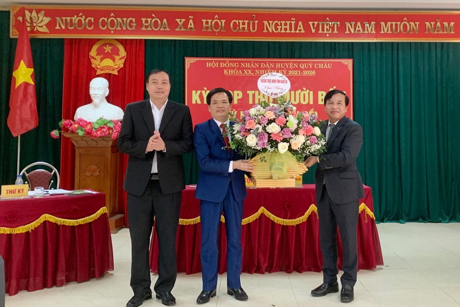 Quỳ Châu bầu bổ sung Chủ tịch UBND huyện