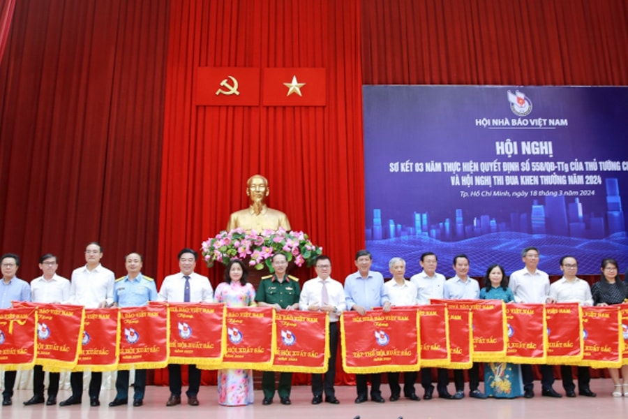 Hội Nhà báo Việt Nam sơ kết 3 năm thực hiện Chương trình hỗ trợ tác phẩm báo chí chất lượng cao