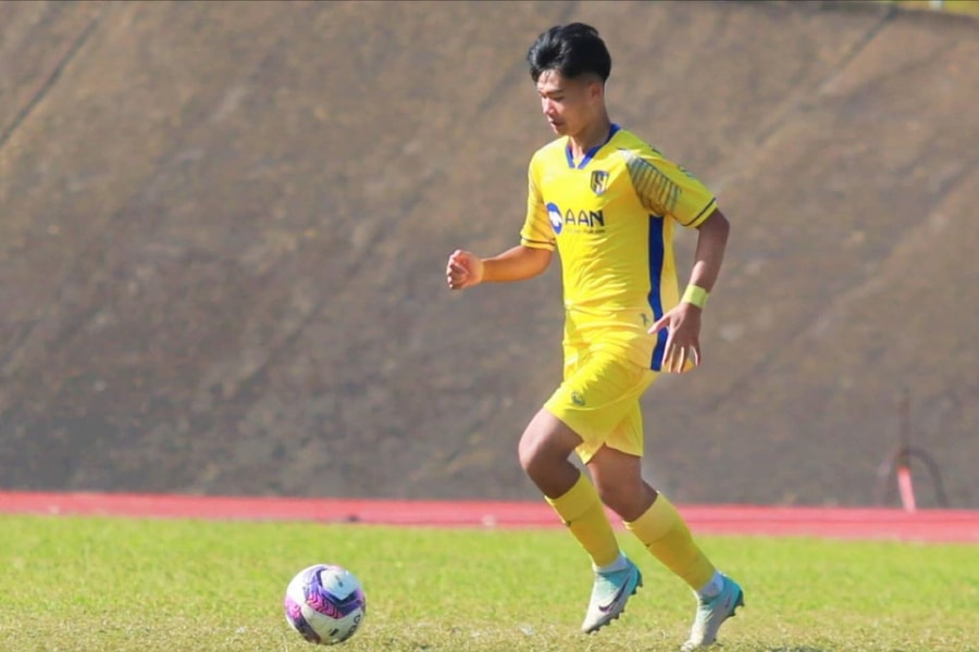 Trung vệ Phan Văn Thành và bước đường đến với đội 1 Sông Lam Nghệ An