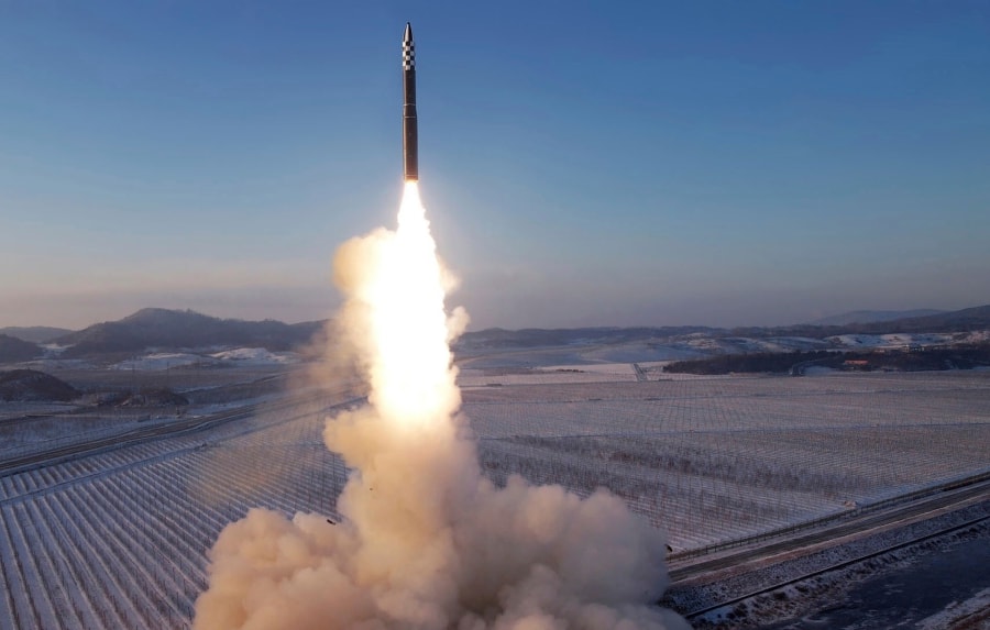 Triều Tiên tuyên bố thử thành công tên lửa đạn đạo tầm trung thế hệ mới trang bị đầu đạn siêu vượt âm