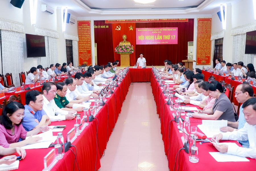 Hội nghị lần thứ 17 Ban Chấp hành Đảng bộ tỉnh Nghệ An khóa XIX