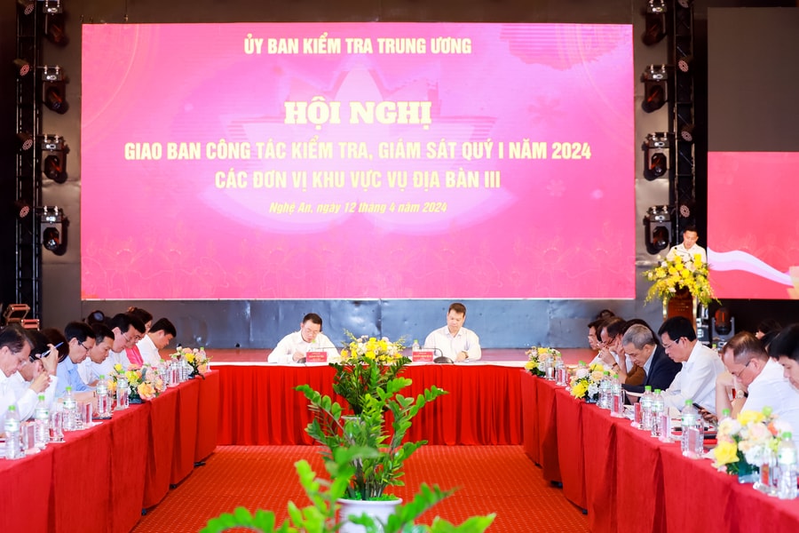 Ủy ban Kiểm tra Trung ương giao ban với 22 địa phương, đơn vị khu vực địa bàn III tại Nghệ An