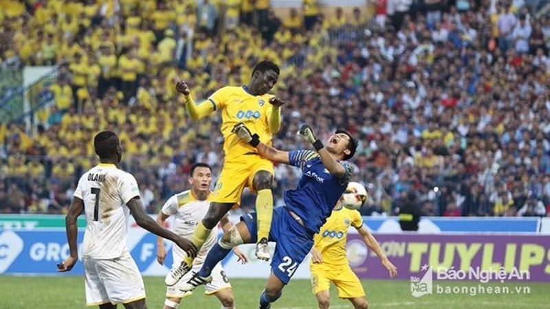 Thủ môn từng thi đấu cho Sông Lam Nghệ An và cuộc cạnh tranh khốc liệt ở phố núi