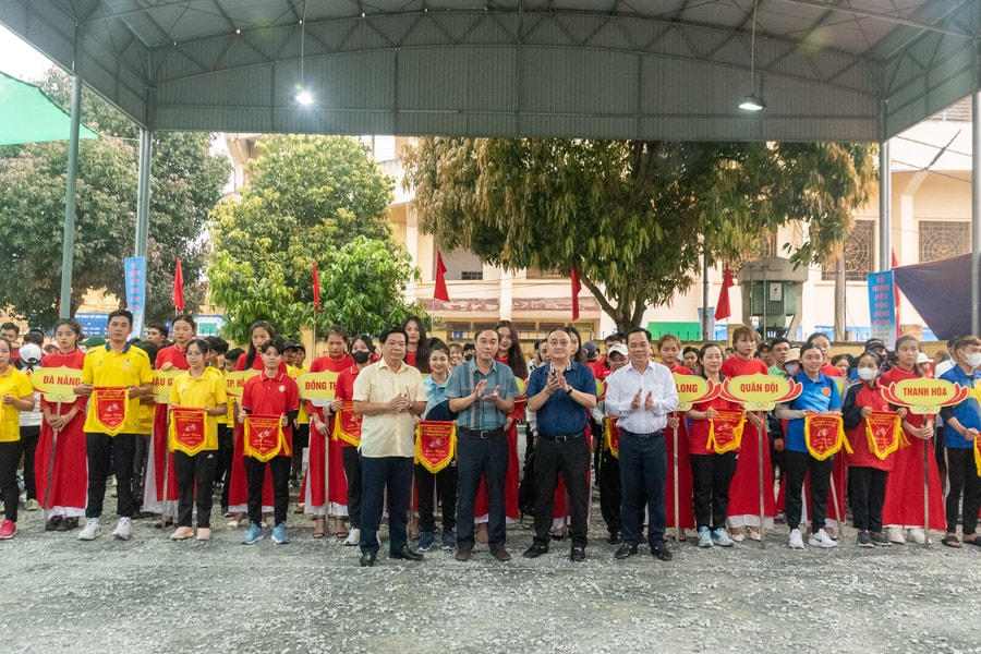 Gần 200 vận động viên tham gia Giải Bi sắt vô địch quốc gia tại Nghệ An