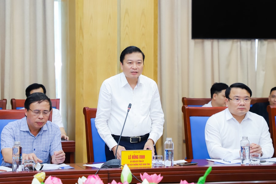 Tháo gỡ khó khăn, vướng mắc, đẩy nhanh tiến độ các dự án lưới điện truyền tải