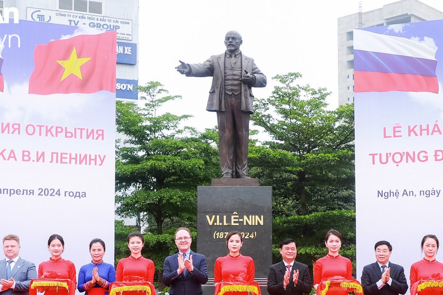 Điểm tin ngày 16/4