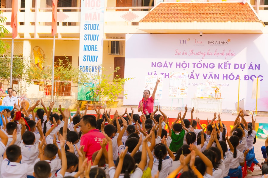 'Trường học Hạnh phúc' tại Châu Hội (Quỳ Châu) 